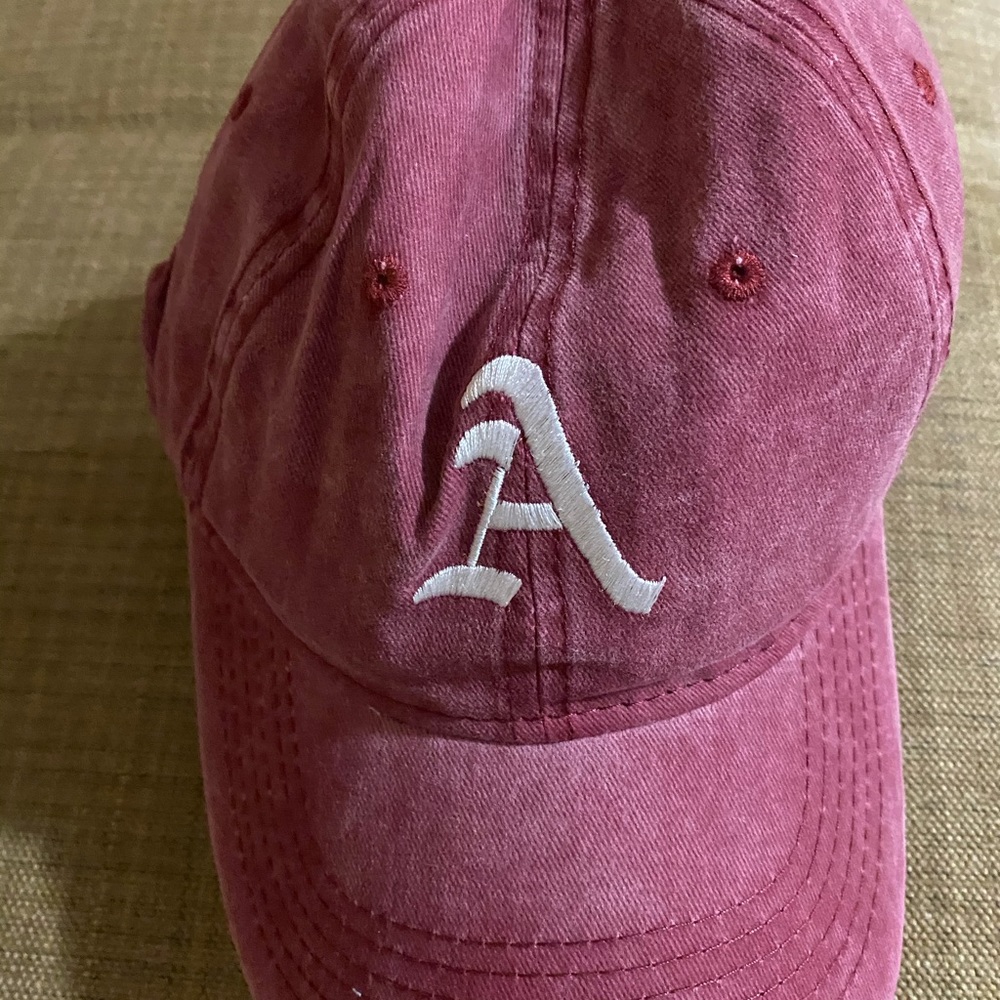 Baseball caps - Picture 11 of 12